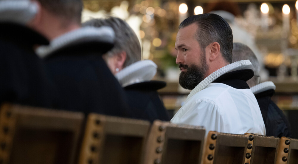 Fokus på Lars Östman på kirkestol